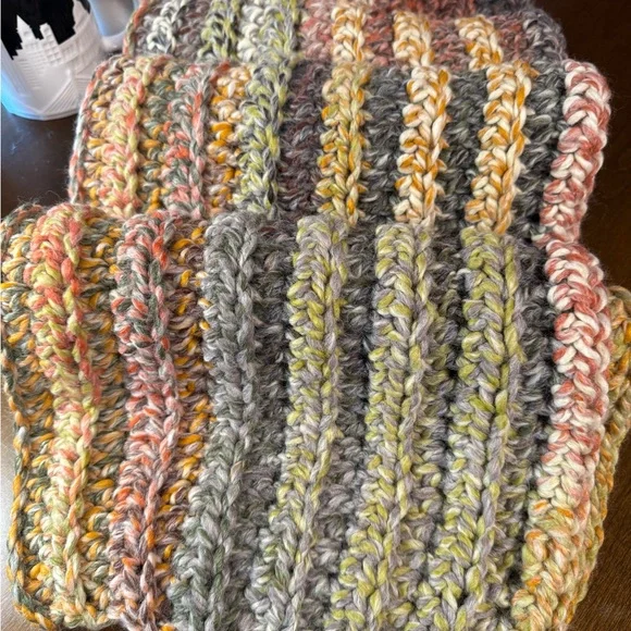Chic Multicolor Crochet Scarf color Coney Island baby - Picture 4 of 4